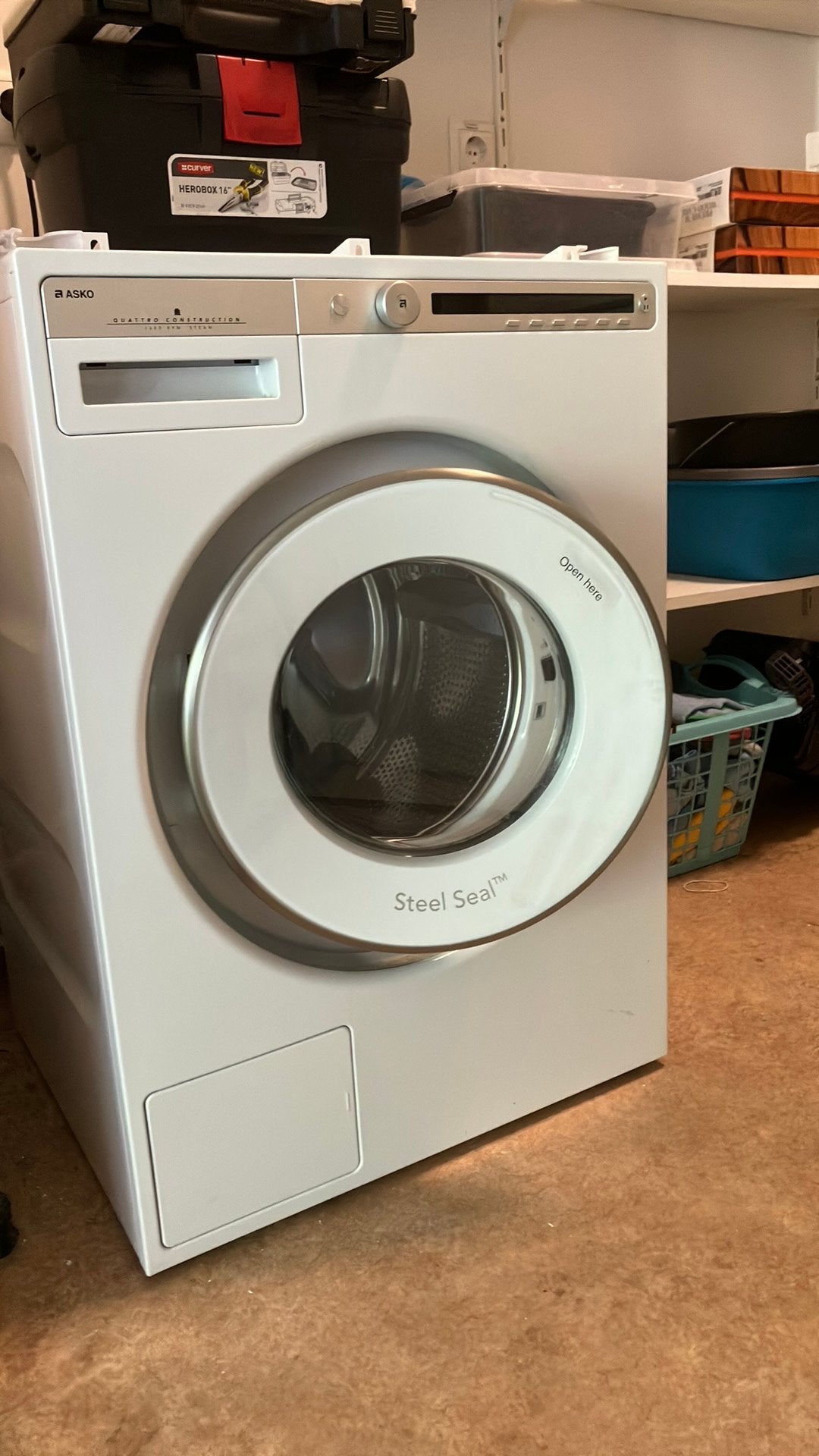 Wasmachine Asko, Ophalen, Zo goed als nieuw, 1200 tot 1600 toeren, 85 tot 90 cm