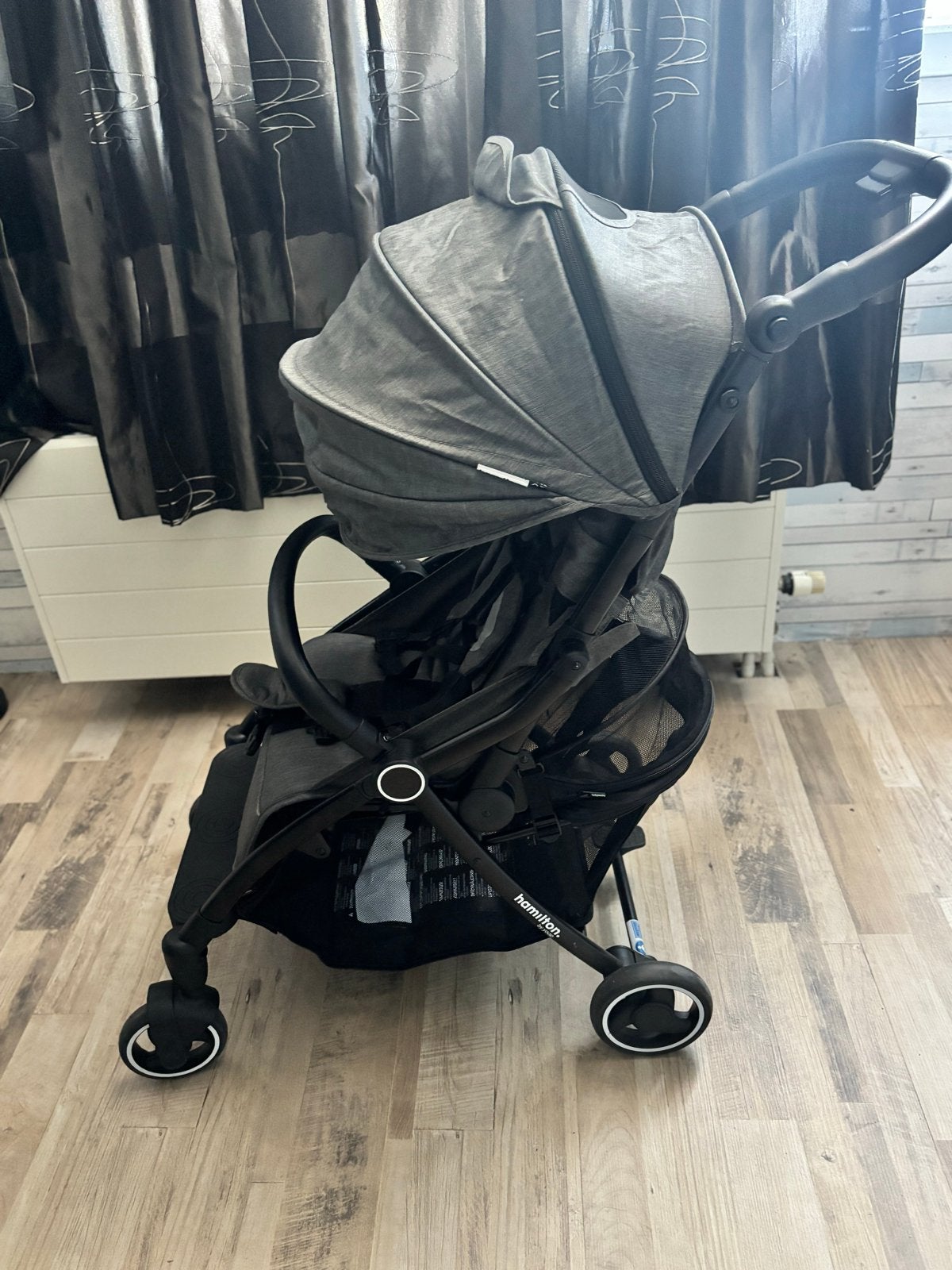 Hamilton XL buggy, Kinderen en Baby's, Kinderwagens en Combinaties, Zo goed als nieuw, Kinderwagen, Overige merken, Verstelbare duwstang