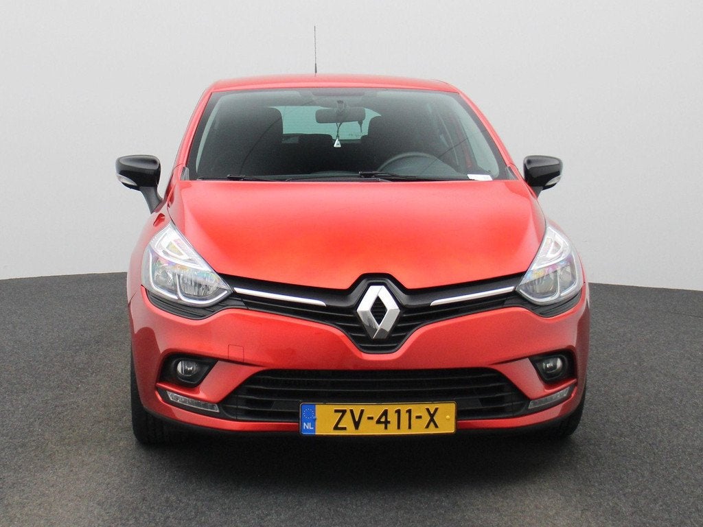 Renault Clio 0.9 TCe Limited | NAVIGATIE | PARKEERSENSOREN |, Voorwielaandrijving, Stof, Gebruikt, Euro 6