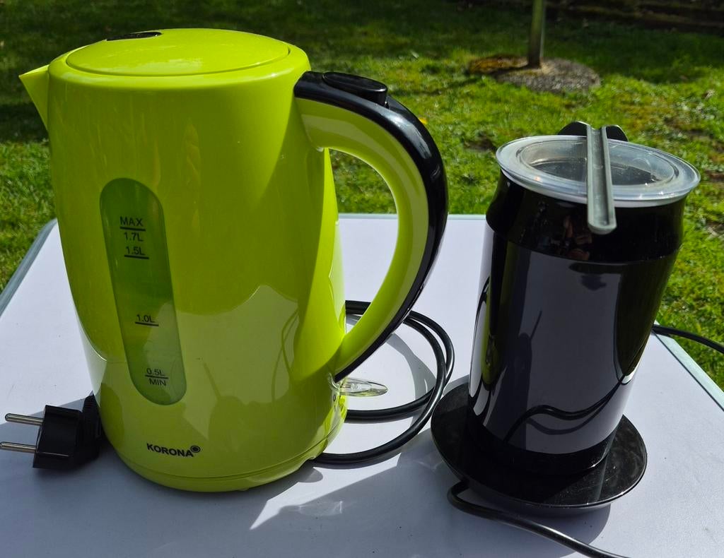 Diverse camper/kampeeraccessoires, o.a. servies, pannen, keu, Caravans en Kamperen, Camper-accessoires, Ophalen of Verzenden, Zo goed als nieuw