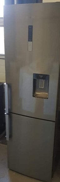 Foto 6 van bank met koelkast fornuis wasmachine
