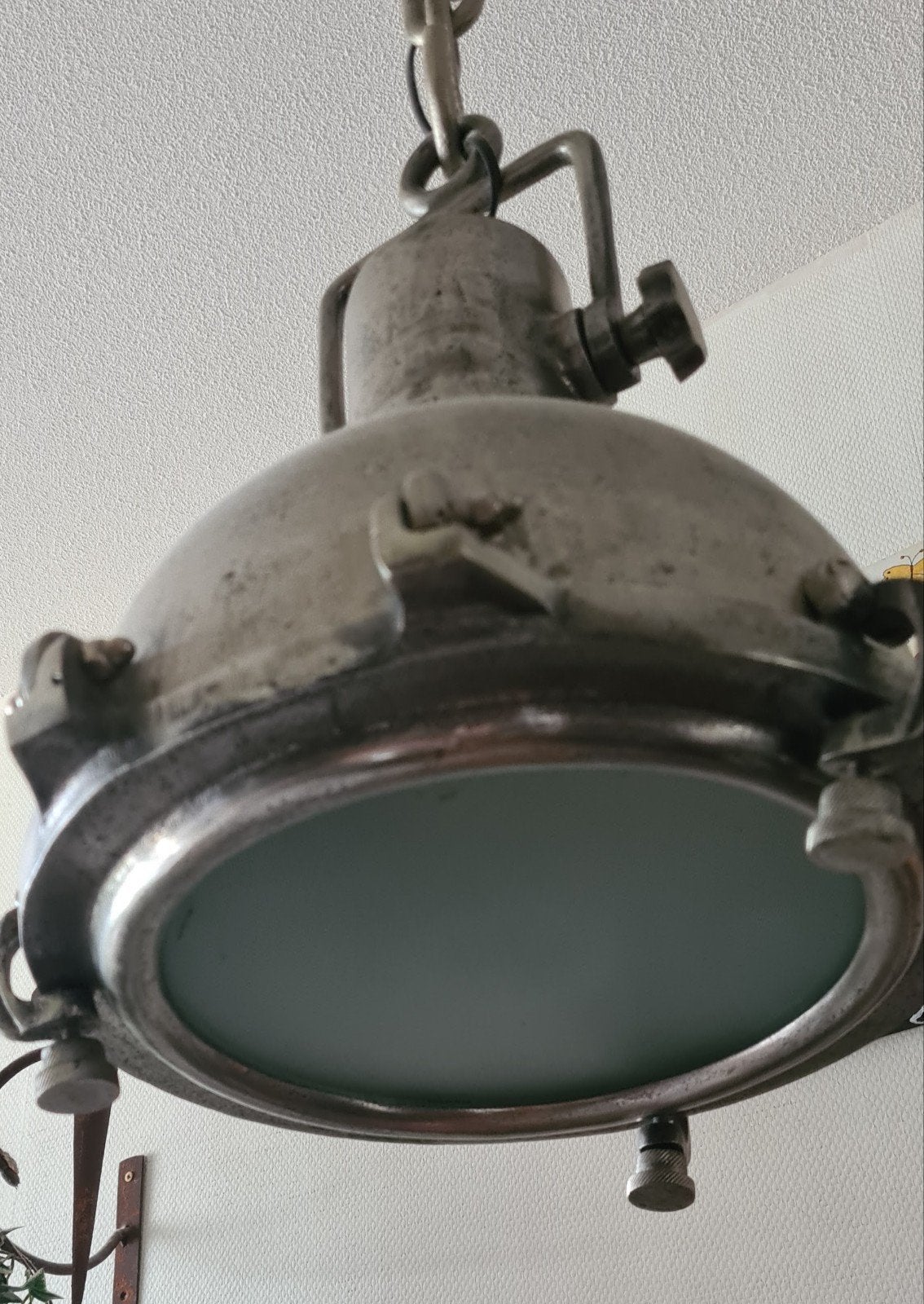 Zware industriele hanglamp type "Lotte".
Volledig gemaakt va, Ophalen, Zo goed als nieuw, Metaal, Met ophangsysteem
