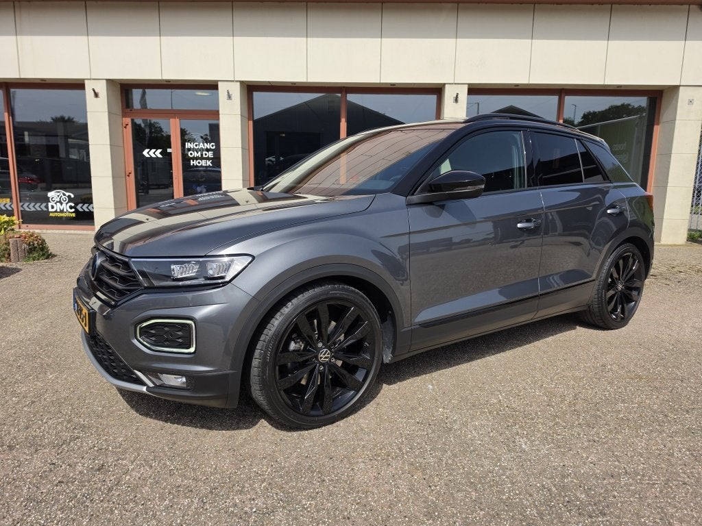 Volkswagen T-Roc Sport | Blackstyle | 19' Suzuka | Led | Pan, Keurmerk '100% Onderhouden', 12 maanden, Stof, Euro 6