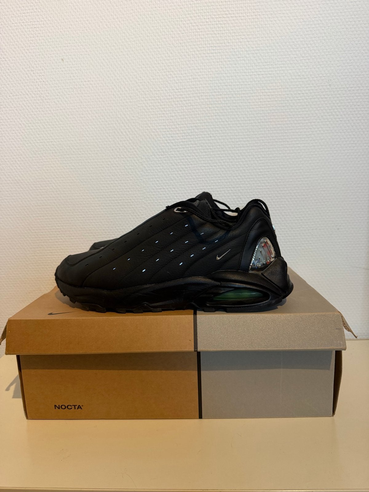 Nike NOCTA Hot Step Air Terra Black Drake, Ophalen of Verzenden, Zo goed als nieuw, Zwart, Sneakers of Gympen
