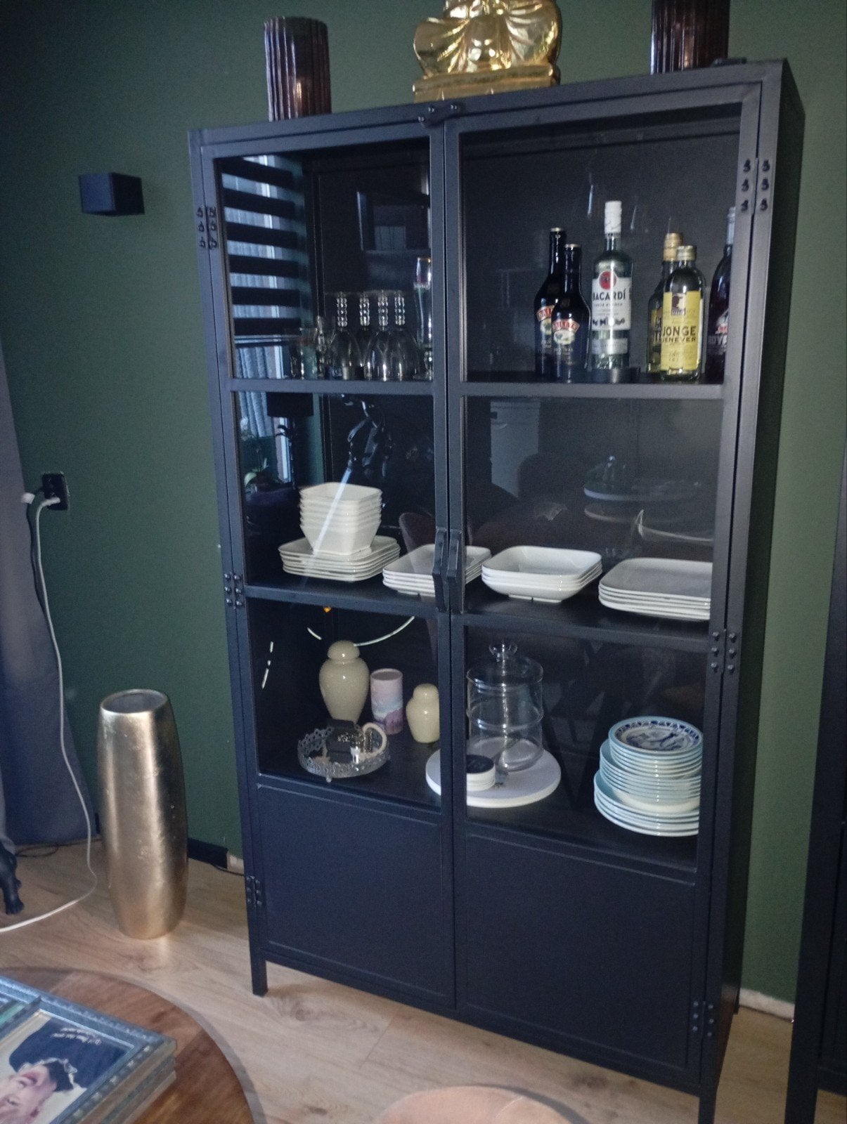 Stalen vitrine kast., Huis en Inrichting, Kasten | Vitrinekasten, Ophalen, 50 tot 100 cm, Zo goed als nieuw, Minder dan 100 cm
