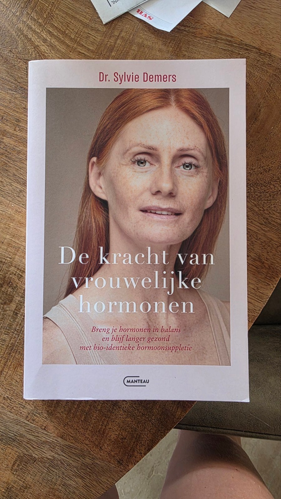 De kracht van vrouwelijke hormonen - Dr. Sylvie Demers, Boeken, Ophalen of Verzenden, Zo goed als nieuw, Gezondheid en Conditie