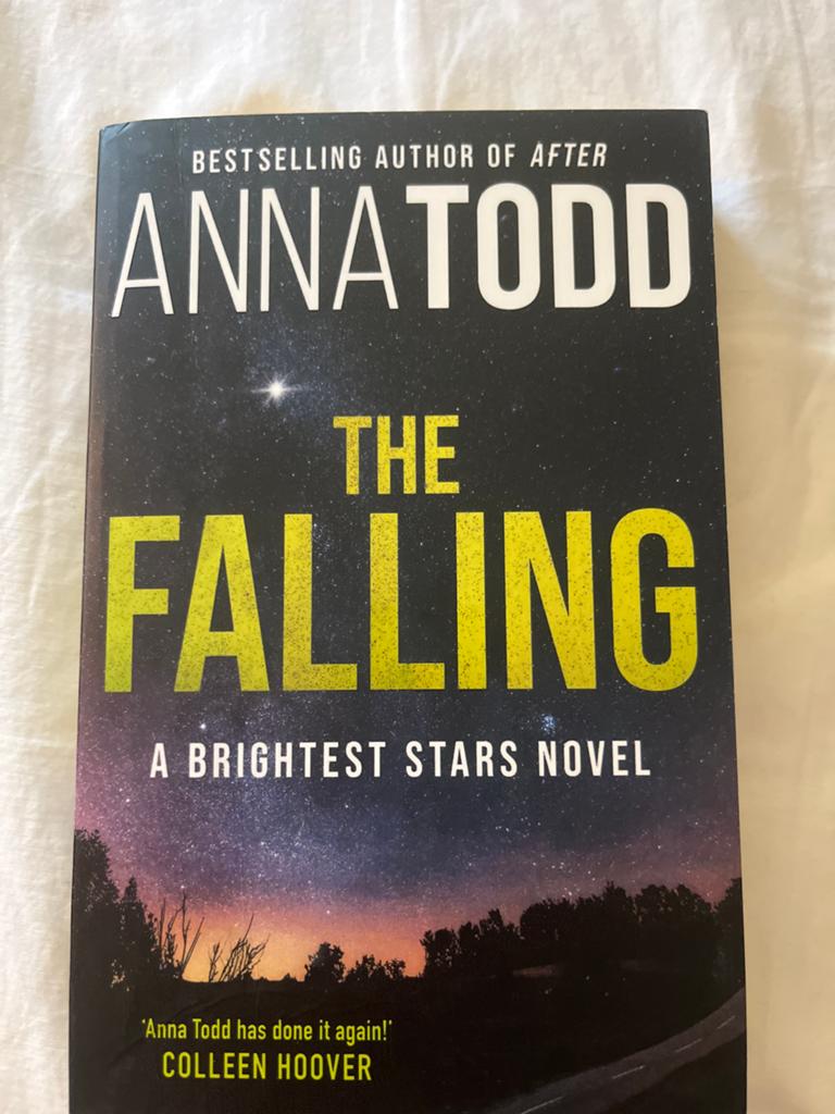 The Falling - Anna Todd (Engels boek), Verzenden, Gelezen, Europa overig