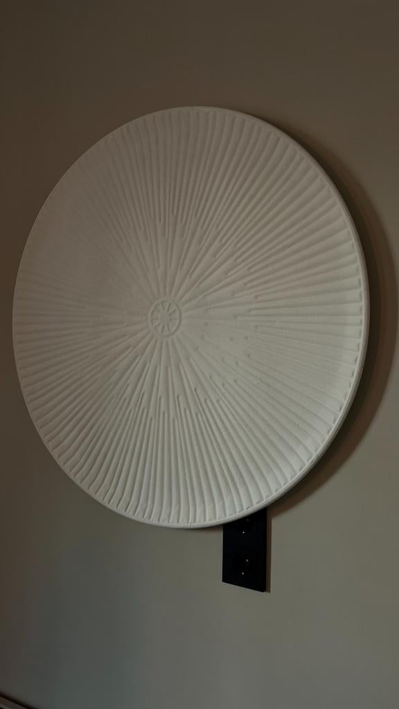 Decoratieve schaal/wanddecoratie met reliëf, Hout, Decoratieobject, Ophalen of Verzenden, Zo goed als nieuw