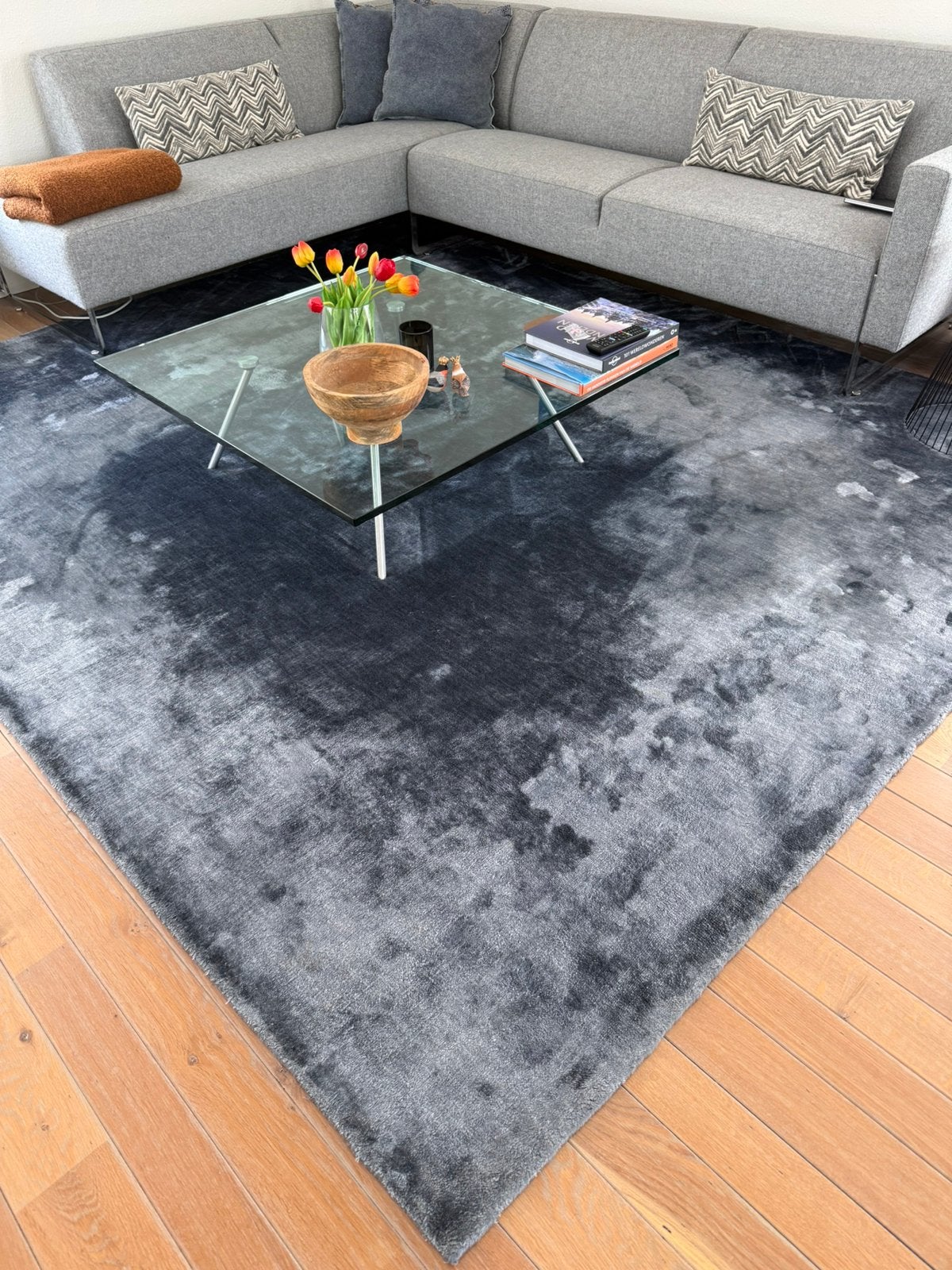 Prachtig vloerkleed, Ophalen, Blauw, Zo goed als nieuw, 200 cm of meer