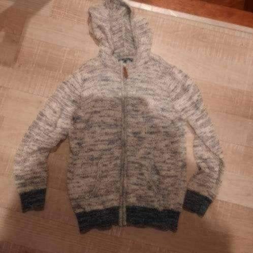 146 warm vest, Kinderen en Baby's, Kinderkleding | Maat 146, Verzenden, Zo goed als nieuw, Jongen of Meisje, Trui of Vest