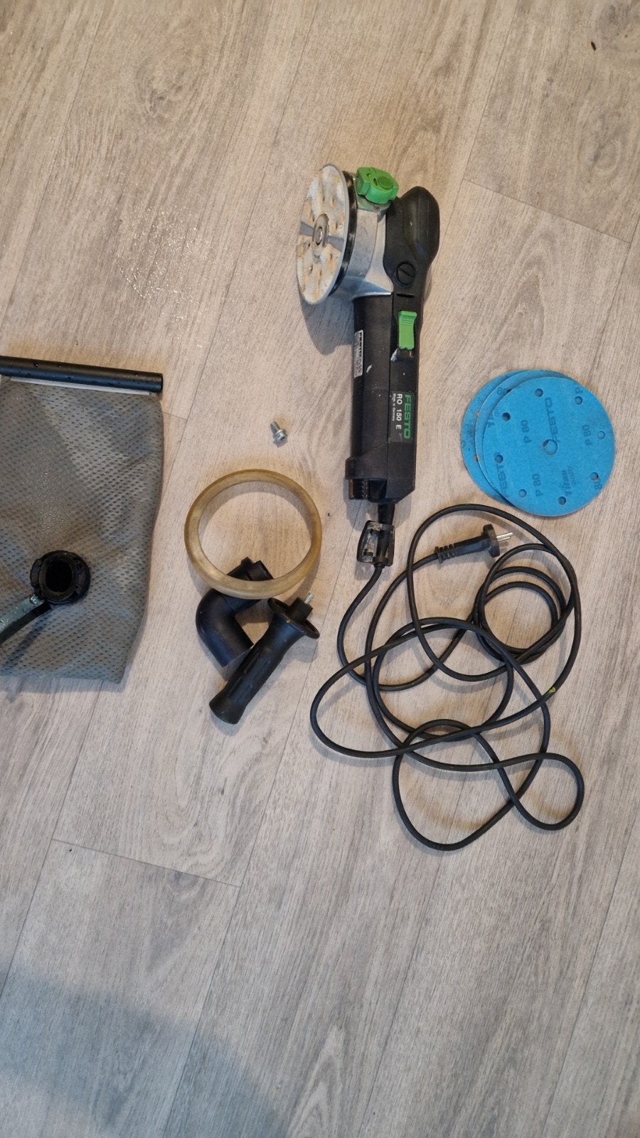 Festool RO 150 E Schuurmachine, Ophalen of Verzenden, Zo goed als nieuw, 600 tot 1200 watt, Excentrische schuurmachine