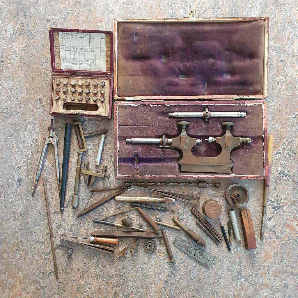 Verzameling horlogemaker of klokkenmaker gereedschap, Ophalen of Verzenden