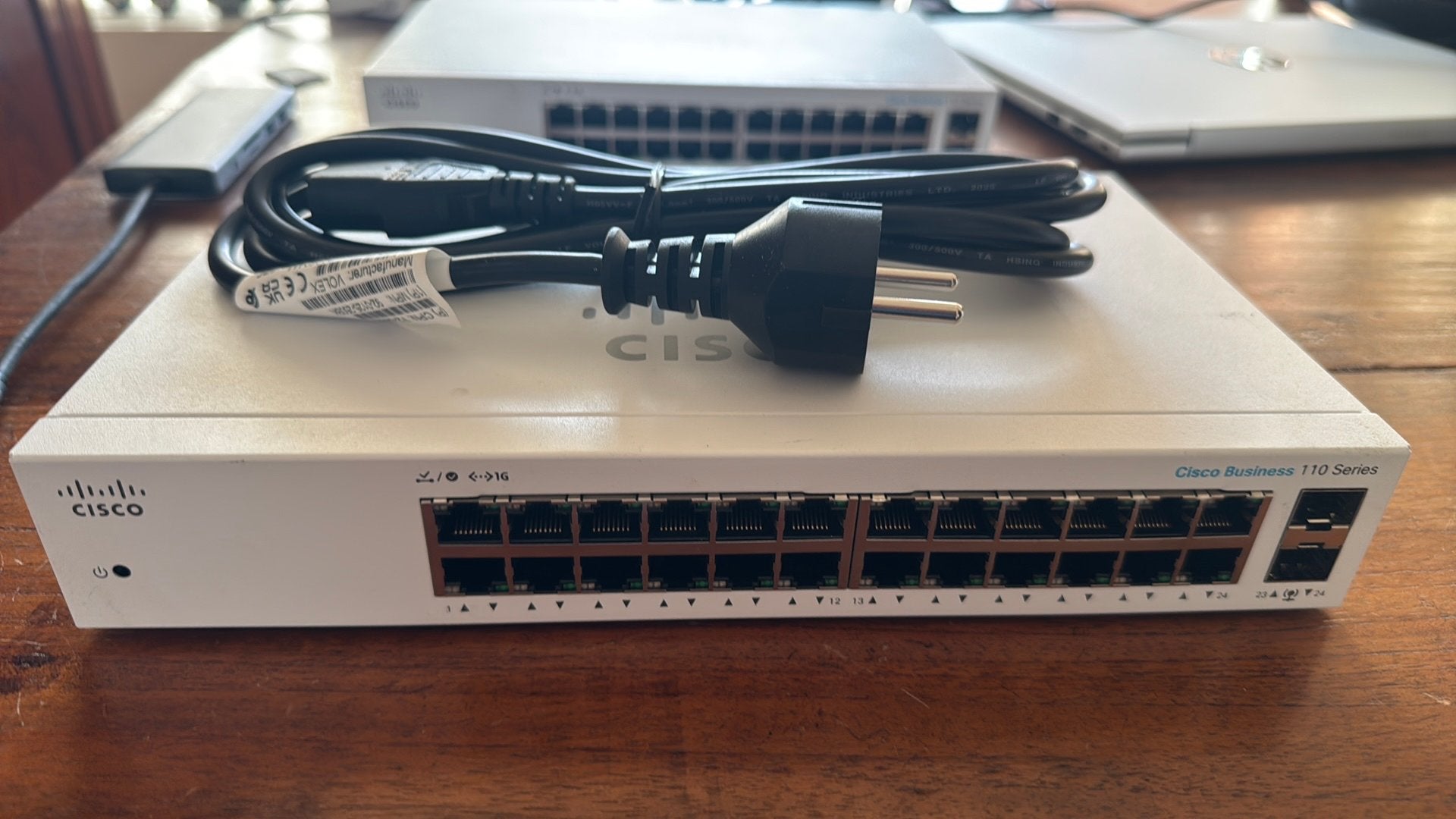 Cisco business 110 series, Ophalen of Verzenden, Zo goed als nieuw