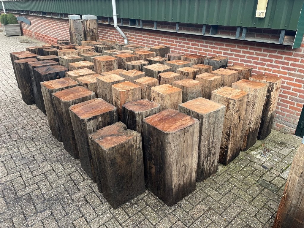 Grote partij . houten sokkels . pilaren . zuilen . meerpalen, Huis en Inrichting, Woonaccessoires | Zuilen en Pilaren, Ophalen