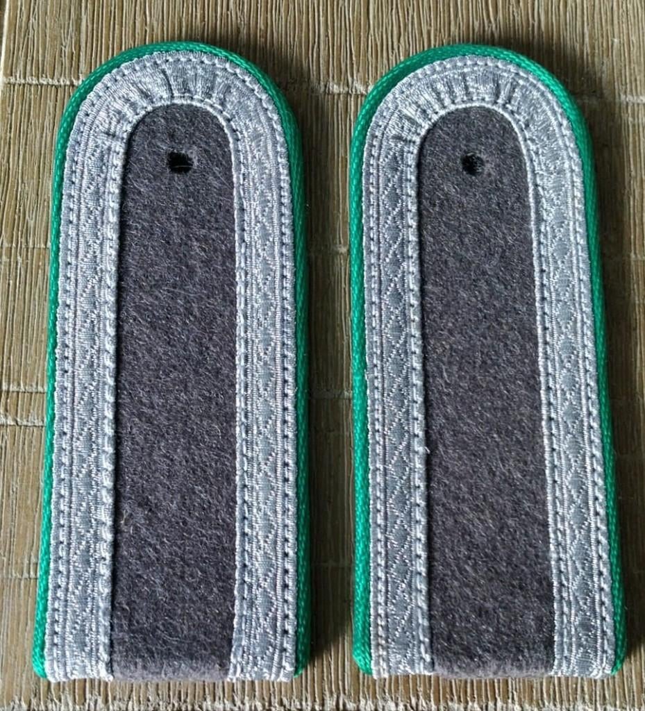 DDR - schouderstukken Unteroffizier Grenztruppen, Verzamelen, Militaria | Algemeen, Verzenden, Landmacht, Duitsland, Embleem of Badge