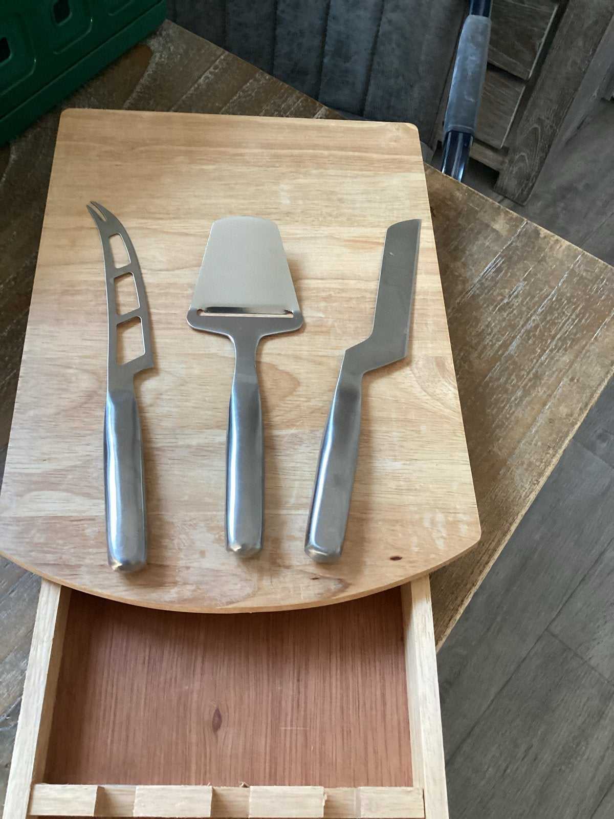 Kaasmessenset in houten doos, Hout, Ophalen of Verzenden, Bruin, Overige typen