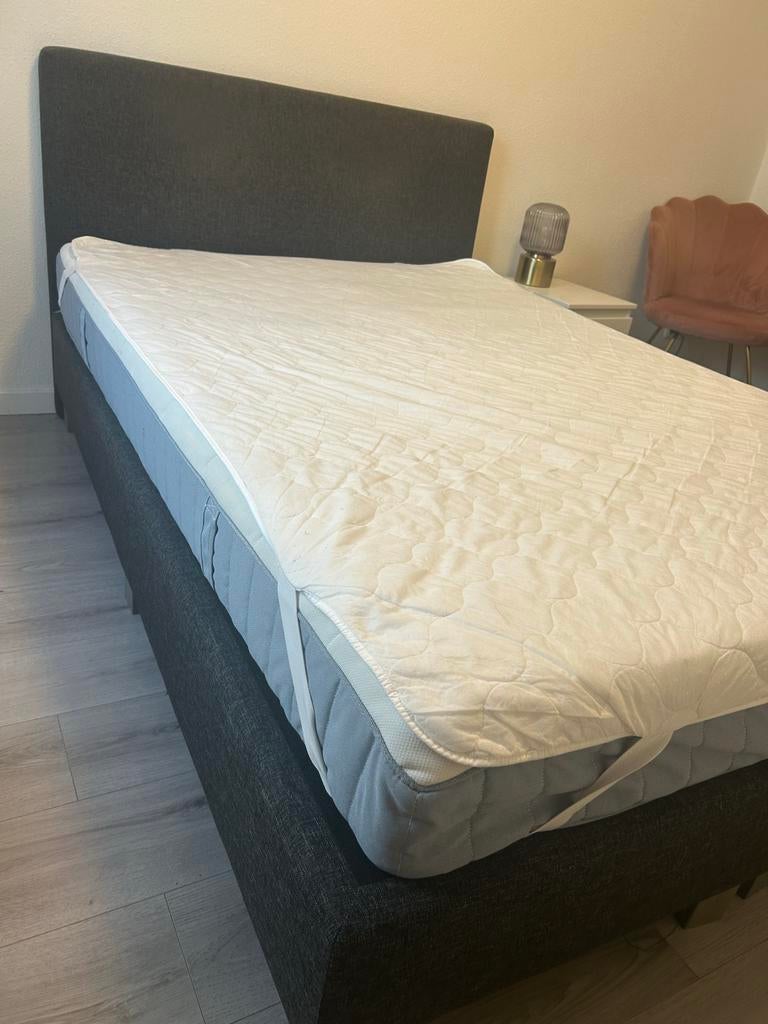 Twijfelaar bed 140x200 cm met matras en molton, Ophalen, Gebruikt, 140 cm, Twijfelaar