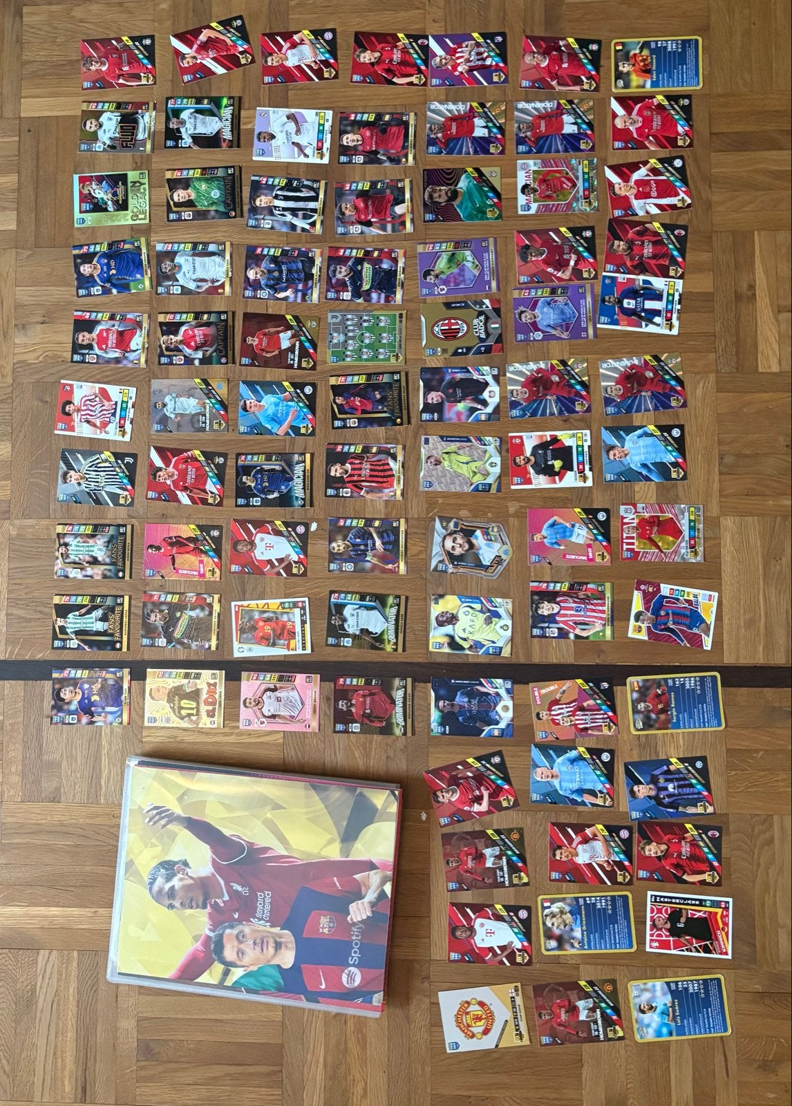 Voetbalplaatjes album FIFA 365 Adrenalyn XL, Ophalen of Verzenden, Gebruikt, Buitenlandse clubs, Poster, Plaatje of Sticker