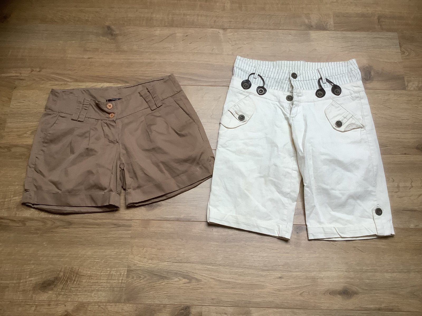 Set van 2 shorts/bermuda's - Maat XS, Kleding | Dames, Kort, Meerkleurig, Ophalen of Verzenden, Zo goed als nieuw