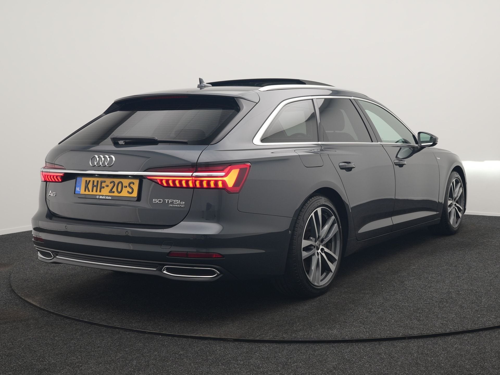 Audi A6 Avant 50 TFSI e quattro S Line PHEV 300pk | Trekhaak, Automaat, 77 km/l, Gebruikt, Zwart