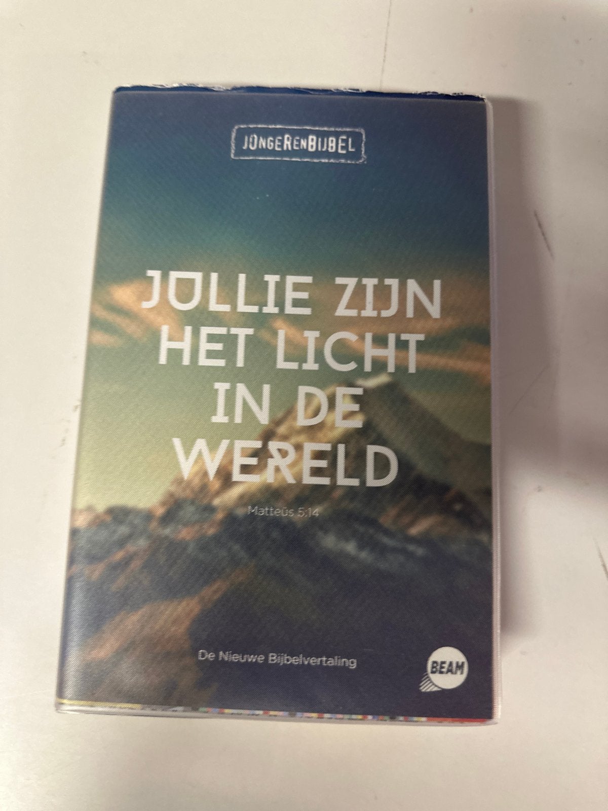 Jongerenbijbel: Jullie zijn het licht in de wereld, Ophalen of Verzenden, Zo goed als nieuw, Christendom | Protestants