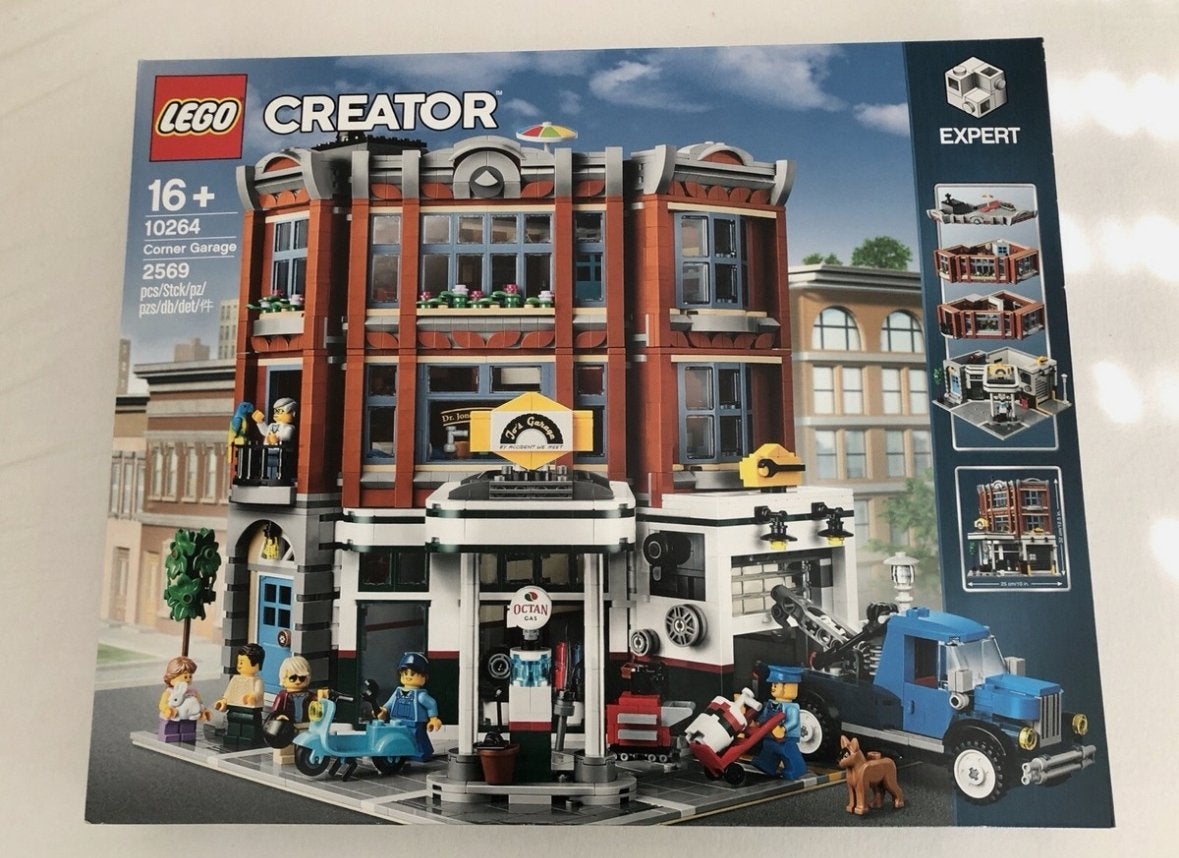 LEGO Corner Garage (10264) – Nieuw in Doos, Kinderen en Baby's, Lego, Nieuw, Ophalen of Verzenden, Ongeopend/sealed