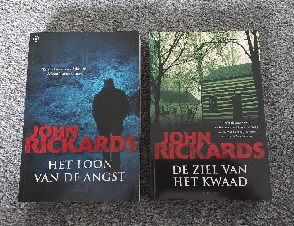 Thriller: John Rickards - Het loon van de angst, Ophalen of Verzenden, Zo goed als nieuw