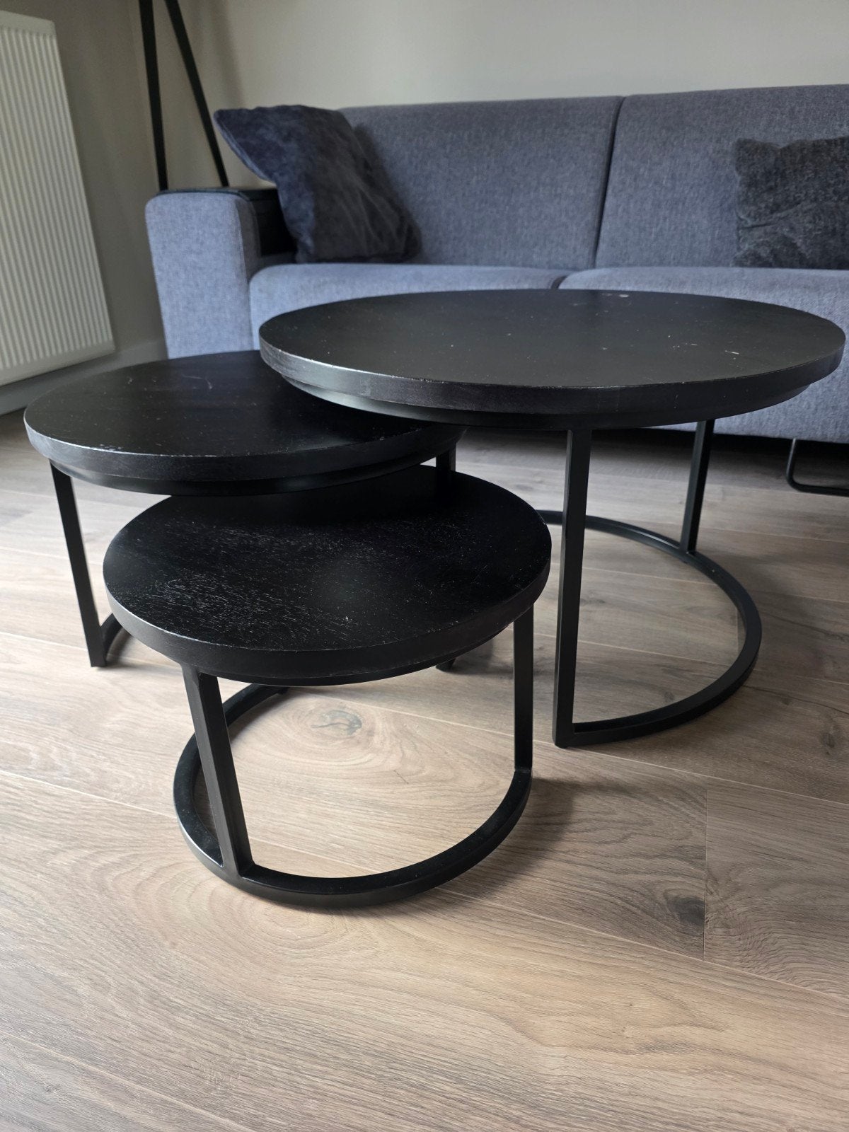 Set van 3 zwarte ronde salontafels van Goossens, Gebruikt, 50 tot 100 cm, Rond, 50 tot 100 cm