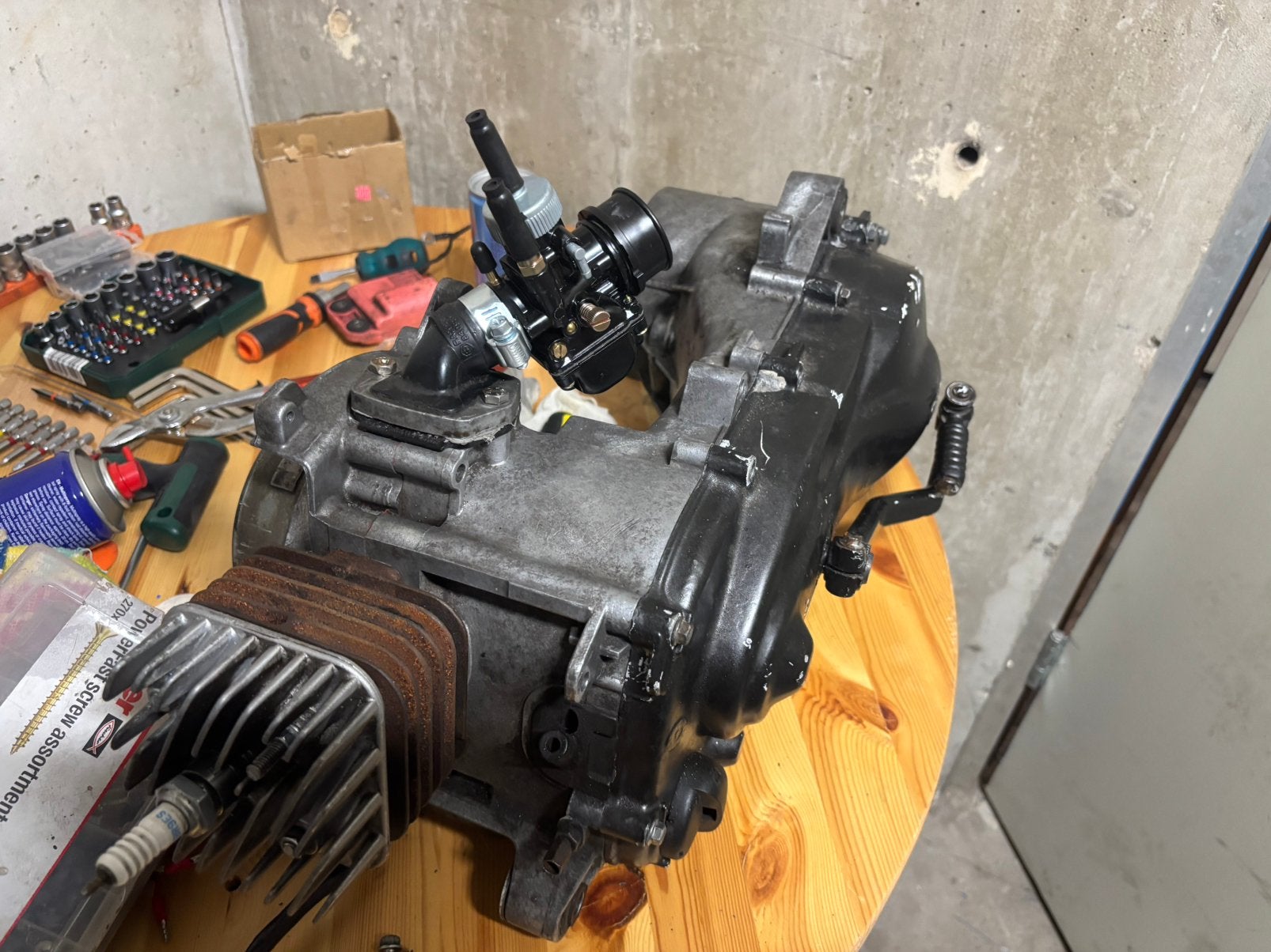 70cc stage 1 malossi sport blok project, Fietsen en Brommers, Ophalen of Verzenden, Zo goed als nieuw, Blok, Piaggio