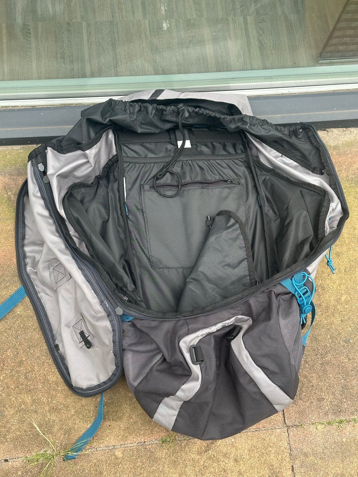 Quechua Forclaz 50 rugzak - Ideaal voor wandelen/trekking, Ophalen, Gebruikt