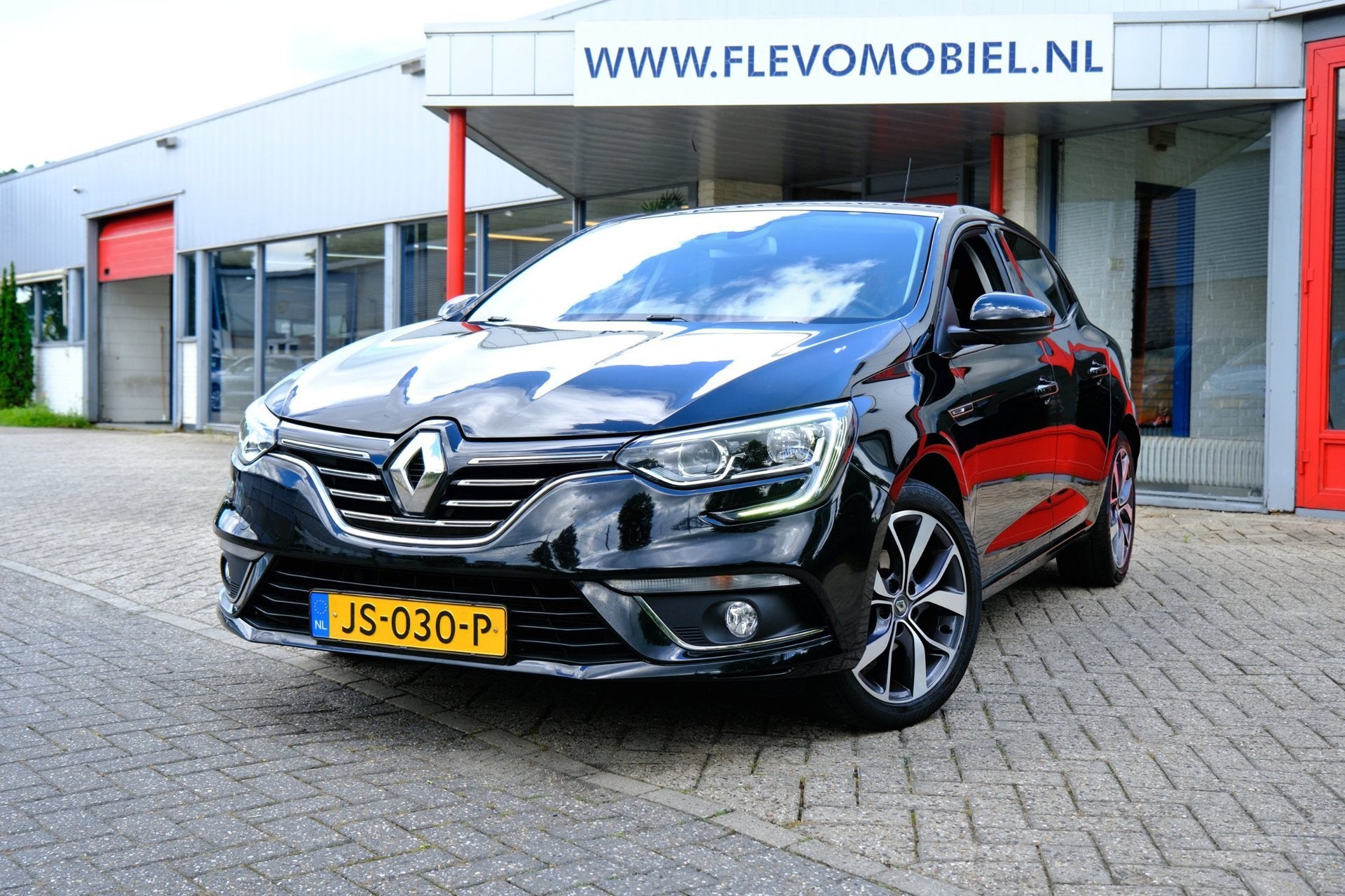 Renault Mégane 1.2 TCe Bose Navi|Half Leder|Clima|Massagest, Voorwielaandrijving, 101 pk, Gebruikt, Euro 6