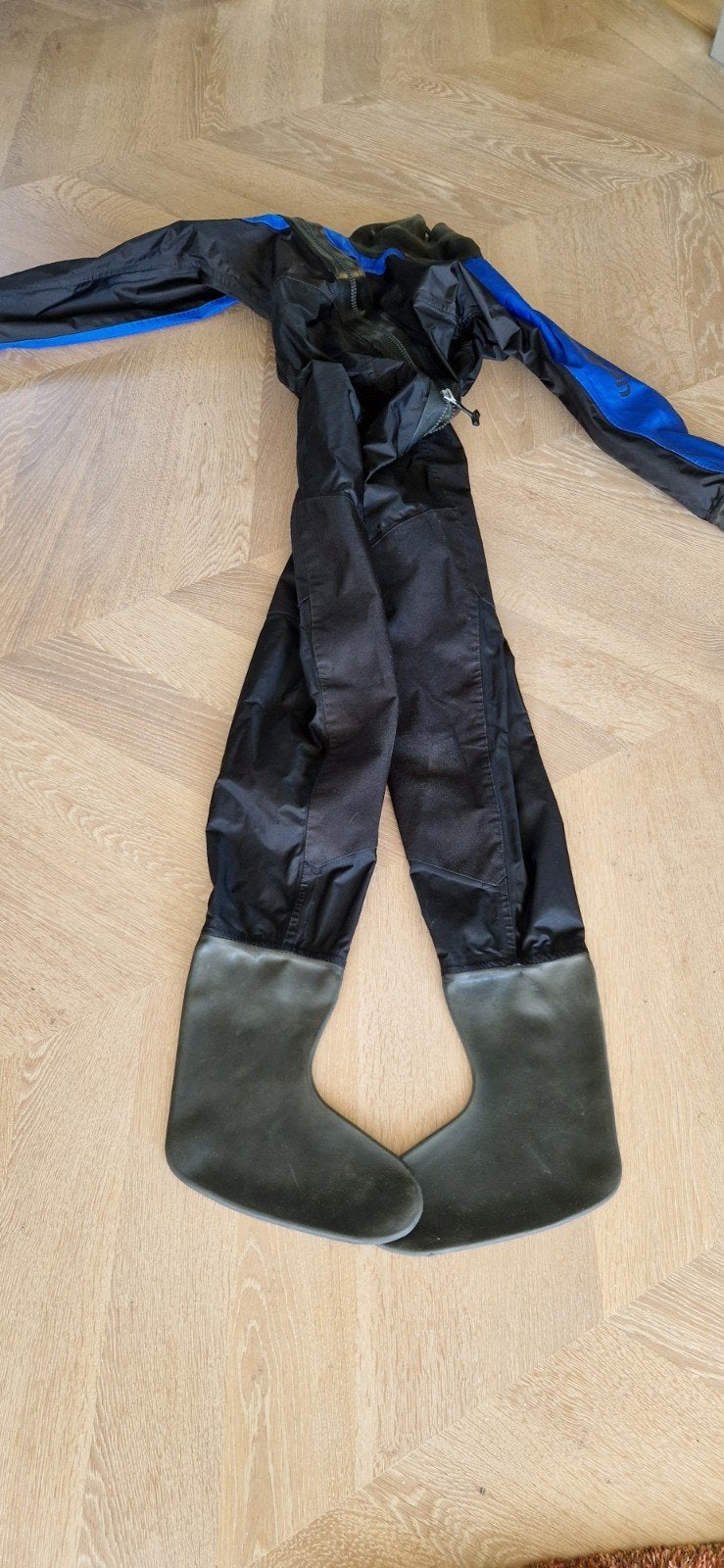 Dry Fashion Drysuit - Droogpak maat S, Watersport en Boten, Ophalen, Drysuit
