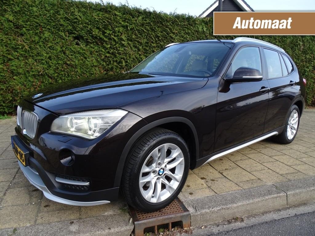 Bmw X1 SDRIVE18I-Clima-Navi-Blth-Cruise-Trkh-Verw stl, Auto's, USB, Achterwielaandrijving, Euro 6, 4 cilinders