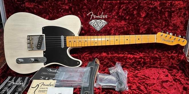 FENDER TELECASTER USA 2011 LTD EDITION, Muziek en Instrumenten, Snaarinstrumenten | Gitaren | Elektrisch, Ophalen of Verzenden