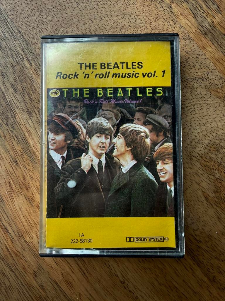 The Beatles - Rock ‘n ‘roll music vol. 1 cassette, Ophalen of Verzenden, Zo goed als nieuw, Pop, 1 bandje