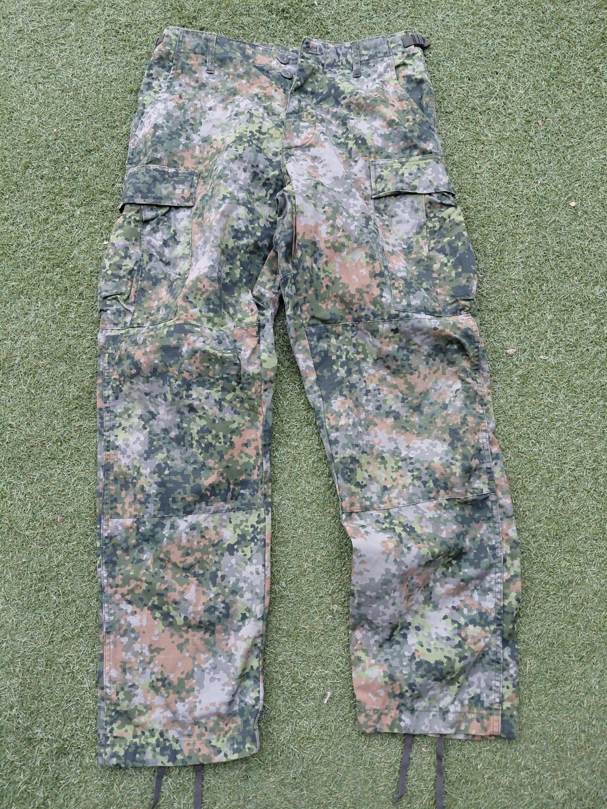 NFP camo broek, Verzamelen, Ophalen of Verzenden, Overige soorten, Nederland, Kleding of Schoenen