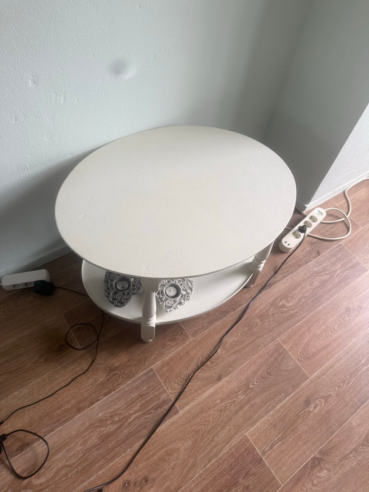 Wit bijzettafeltje, opknapper, Ophalen, Minder dan 45 cm, Minder dan 55 cm, Gebruikt