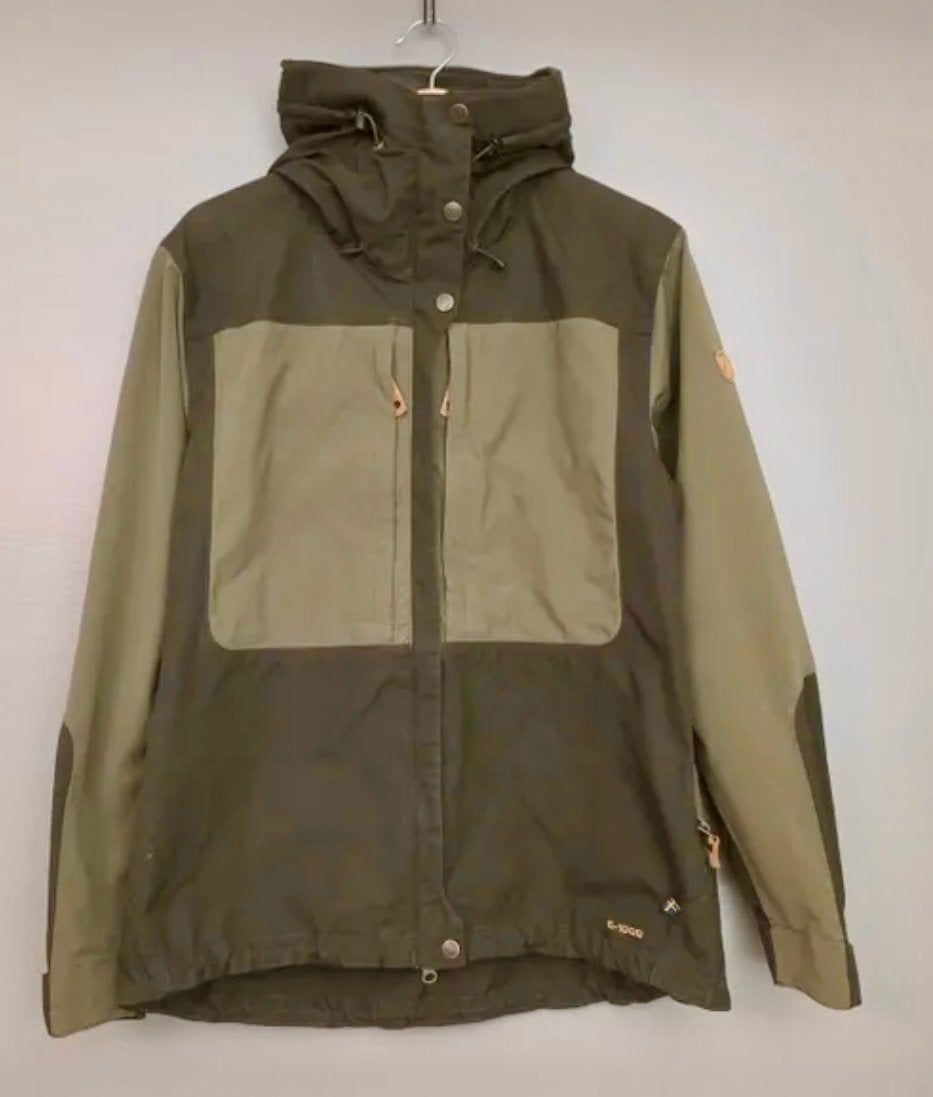 Nieuwe Fjallraven Keb jas voor dames (maat L), Ophalen of Verzenden, Nieuw, Maat 42/44 (L), Groen