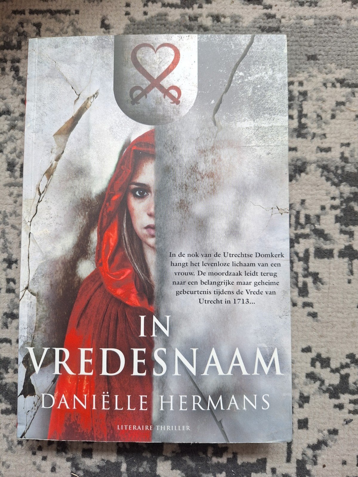 Daniëlle Hermans - In vredesnaam, Ophalen of Verzenden, Gelezen, Daniëlle Hermans