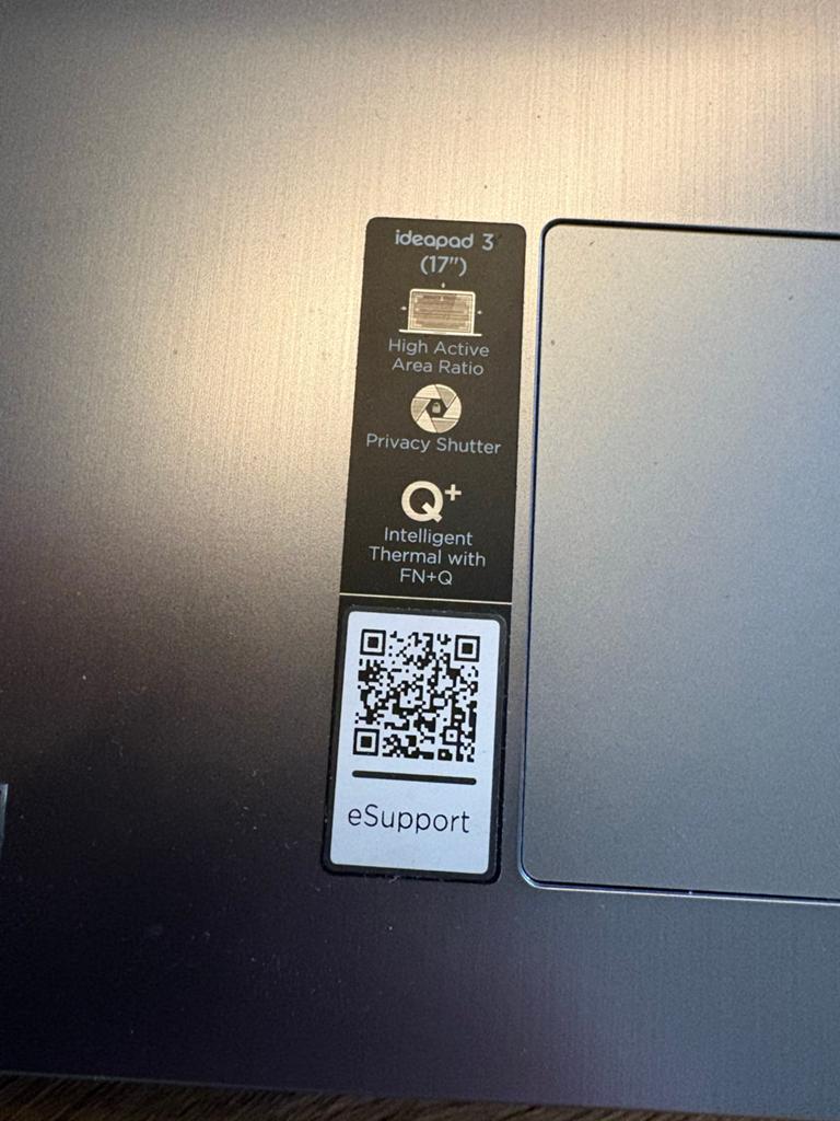 Lenovo IdeaPad 3 (17") - AMD Ryzen 5 - 8GB RAM - 512GB SSD, Gebruikt, Met videokaart, 2 tot 3 Ghz, Qwerty