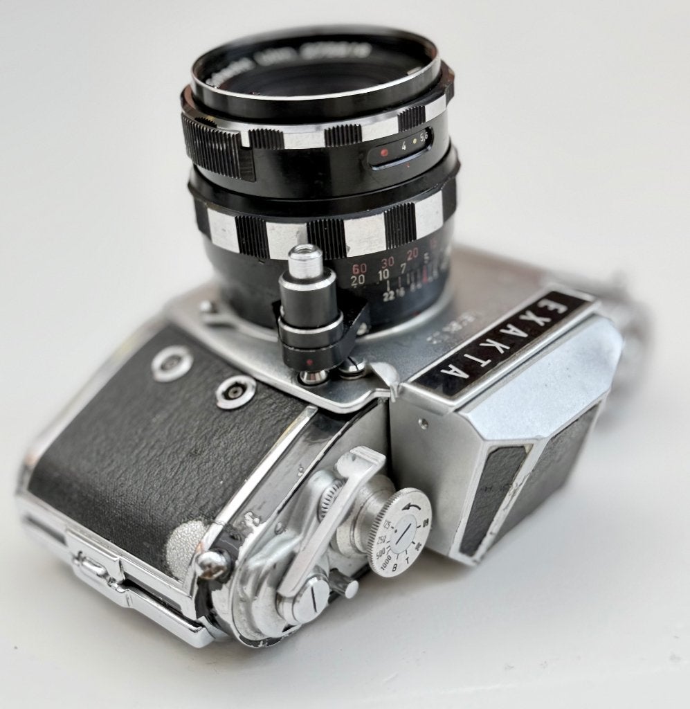 Exakta Varex IIb en A. Schacht Ulm Travenar 90mm f2.8 (+tas), Ophalen of Verzenden, Compact, Overige Merken