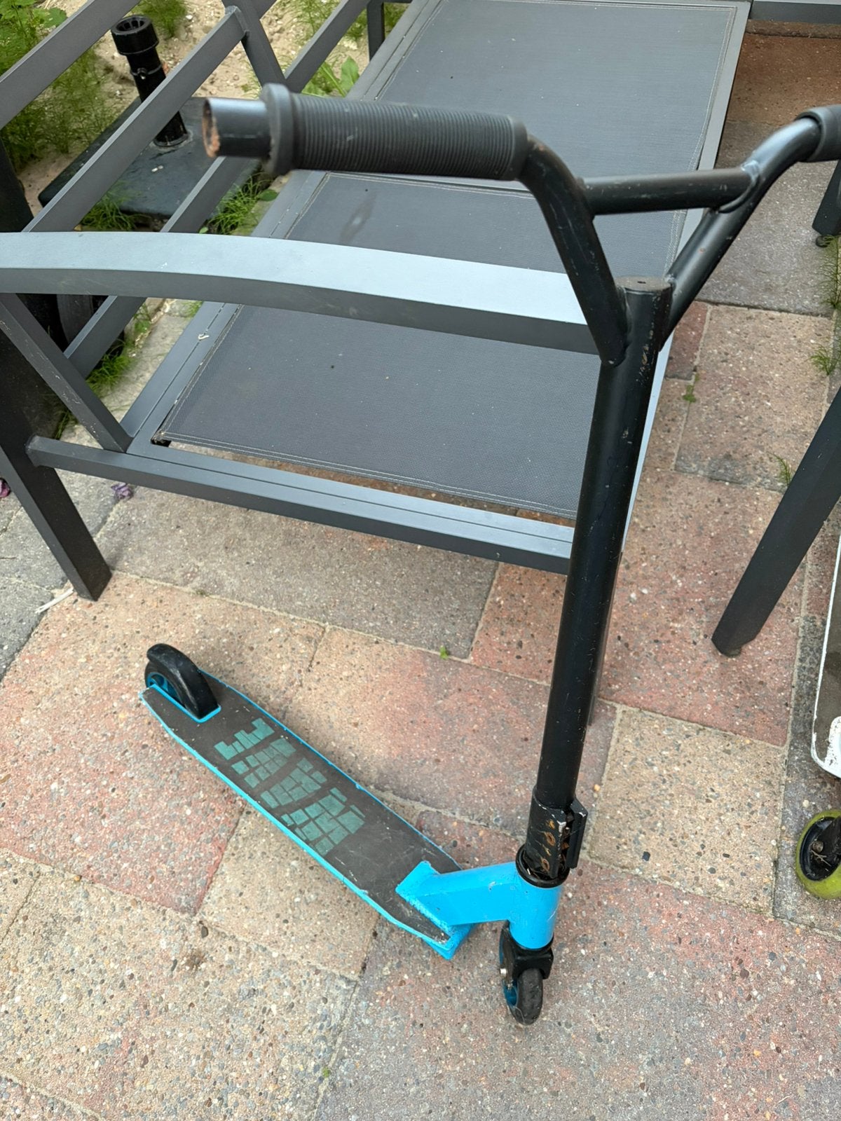 Blauw met zwarte stuntstep, Ophalen, Gebruikt, Gewone step