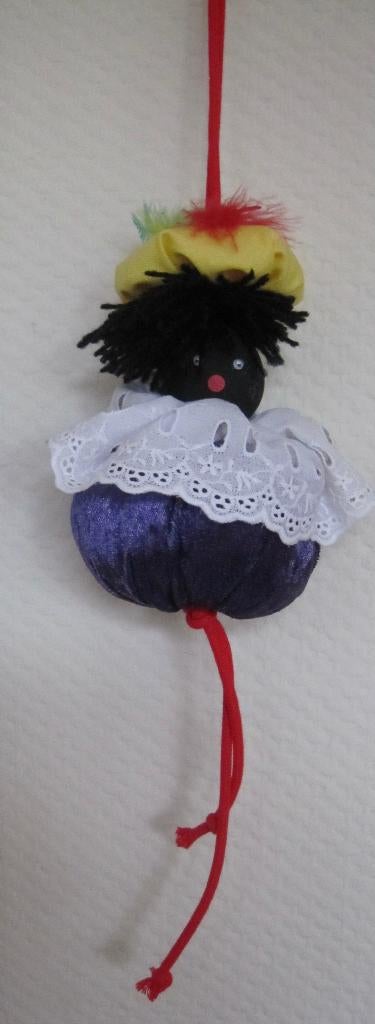 ouderwetse zwarte Piet hanger  -  oogte 13 centimeter, Diversen, Sinterklaas, Ophalen of Verzenden, Zo goed als nieuw