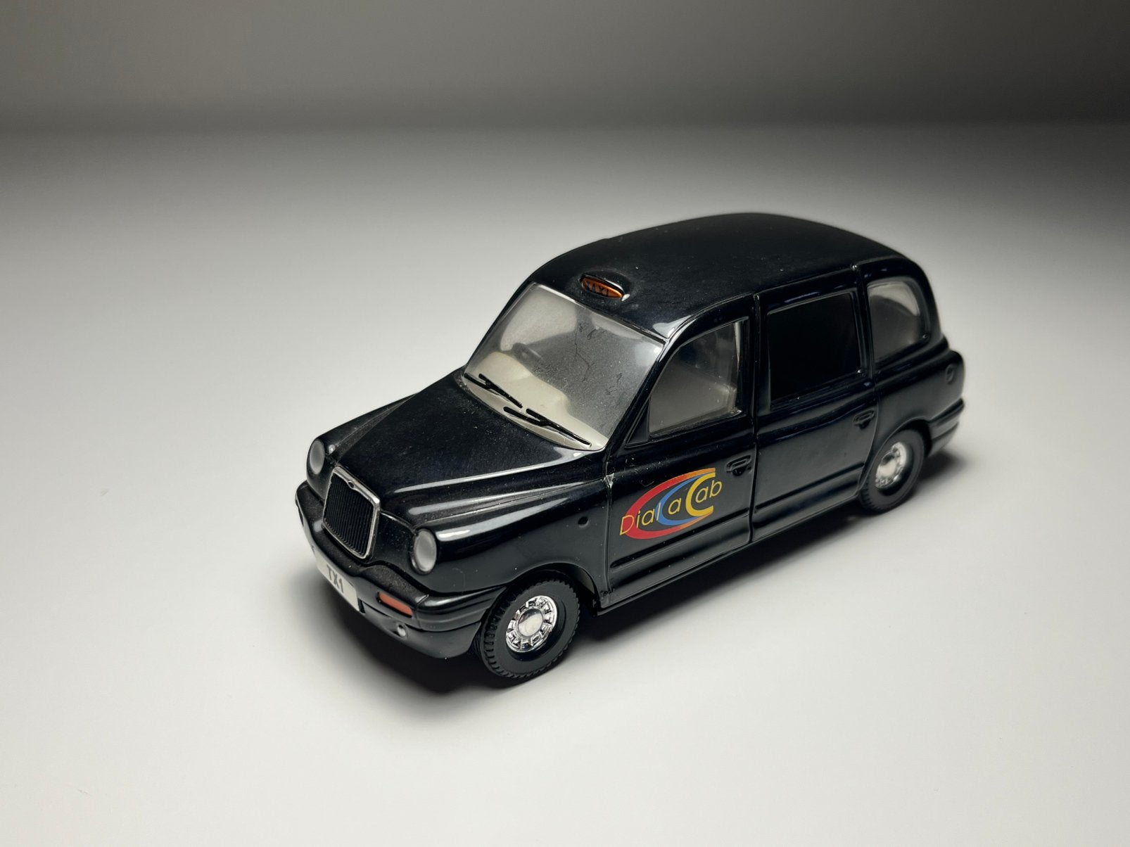 Corgi Toys - TX1 Taxi - Schaal 1:32, Hobby en Vrije tijd, Ophalen of Verzenden, Zo goed als nieuw, Auto, Corgi