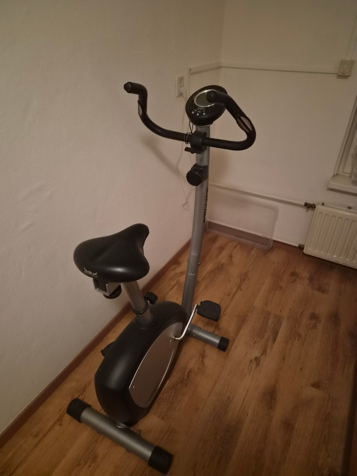 Buffalo Hometrainer - Perfect voor thuisworkouts, Sport en Fitness, Ophalen, Gebruikt, Metaal, Benen