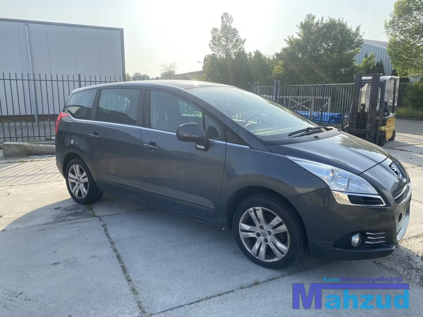 PEUGEOT 5008 Grijs KTPD rechts scherm voorscherm 2009-2017, Taurusavenue 1
2132 LS  Hoofddorp, NL, Gebruikt, Contact.group@renault.com
