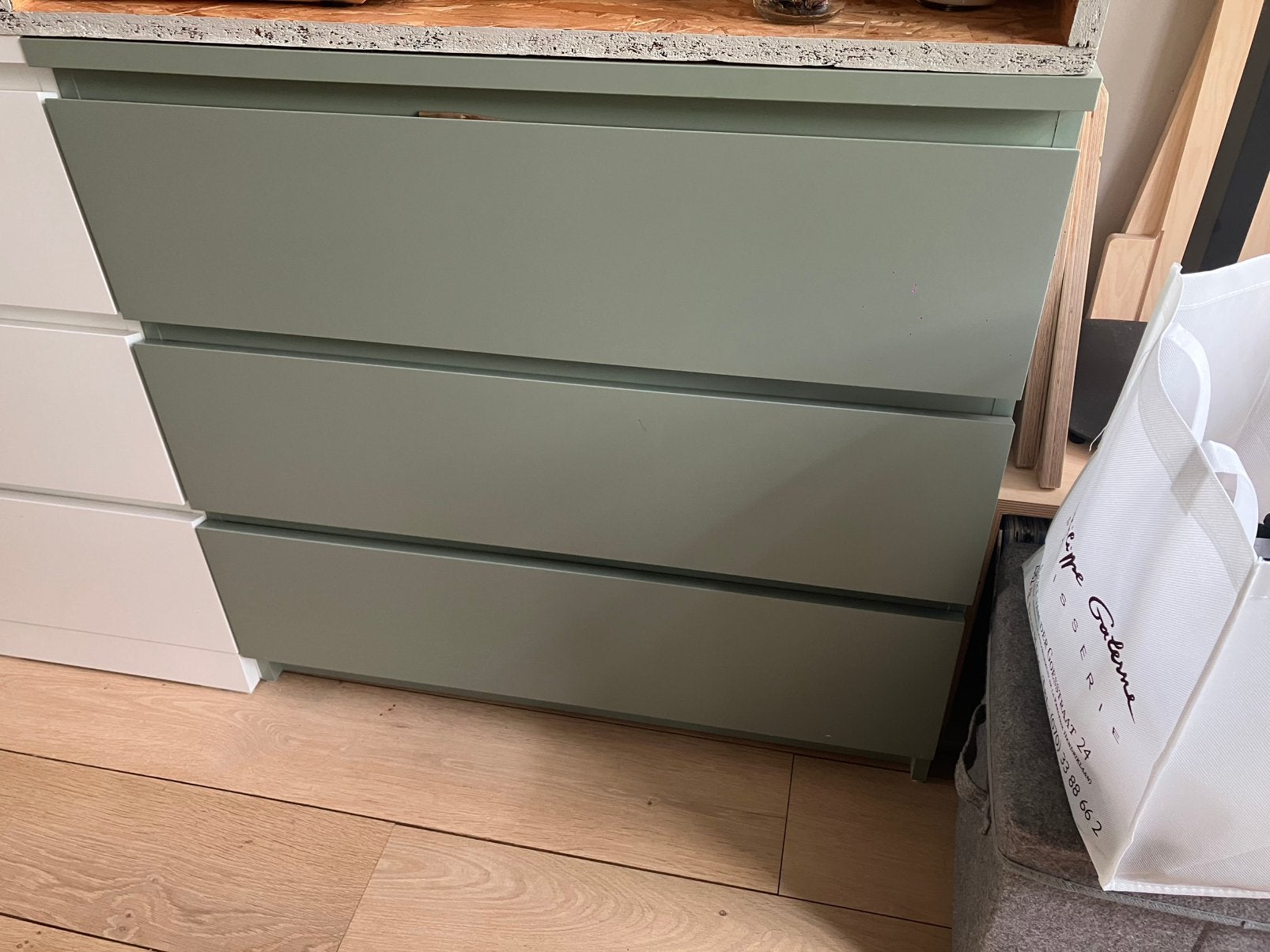 Ikea Malm ladekast 3 lades (set van twee), Huis en Inrichting, Kasten | Ladekasten, Ophalen, 50 tot 100 cm, Zo goed als nieuw