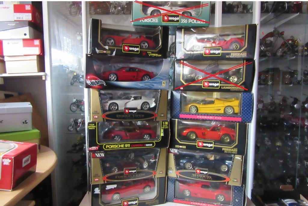 11 model auto’s 1;18 in doos, Ophalen, Zo goed als nieuw, Auto, Overige merken