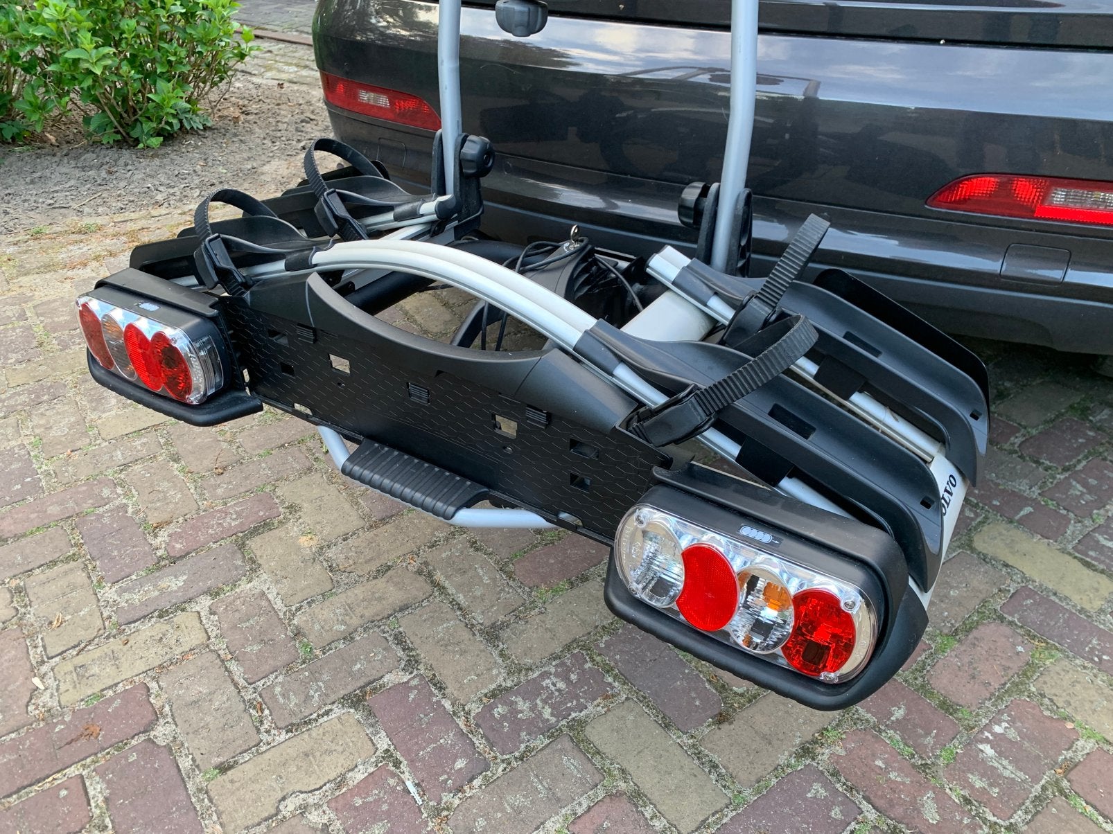 Thule G2 Euroway fietsendrager voor 2 fietsen ( e-bike ), Auto diversen, Fietsendragers, Ophalen, Zo goed als nieuw, Trekhaakdrager