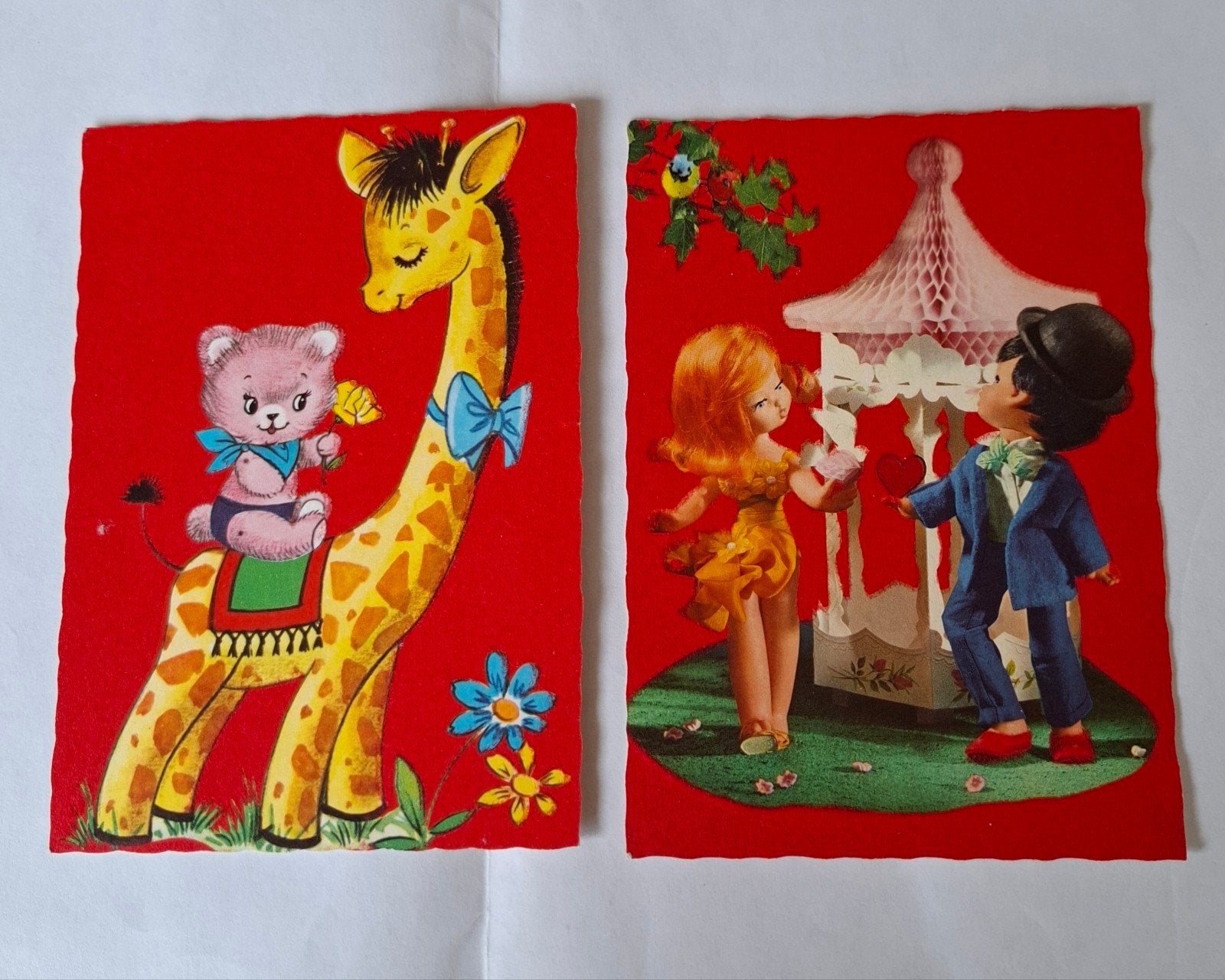 2 Vintage kaarten met fluweelachtige achtergrond, Ophalen of Verzenden, Ongelopen